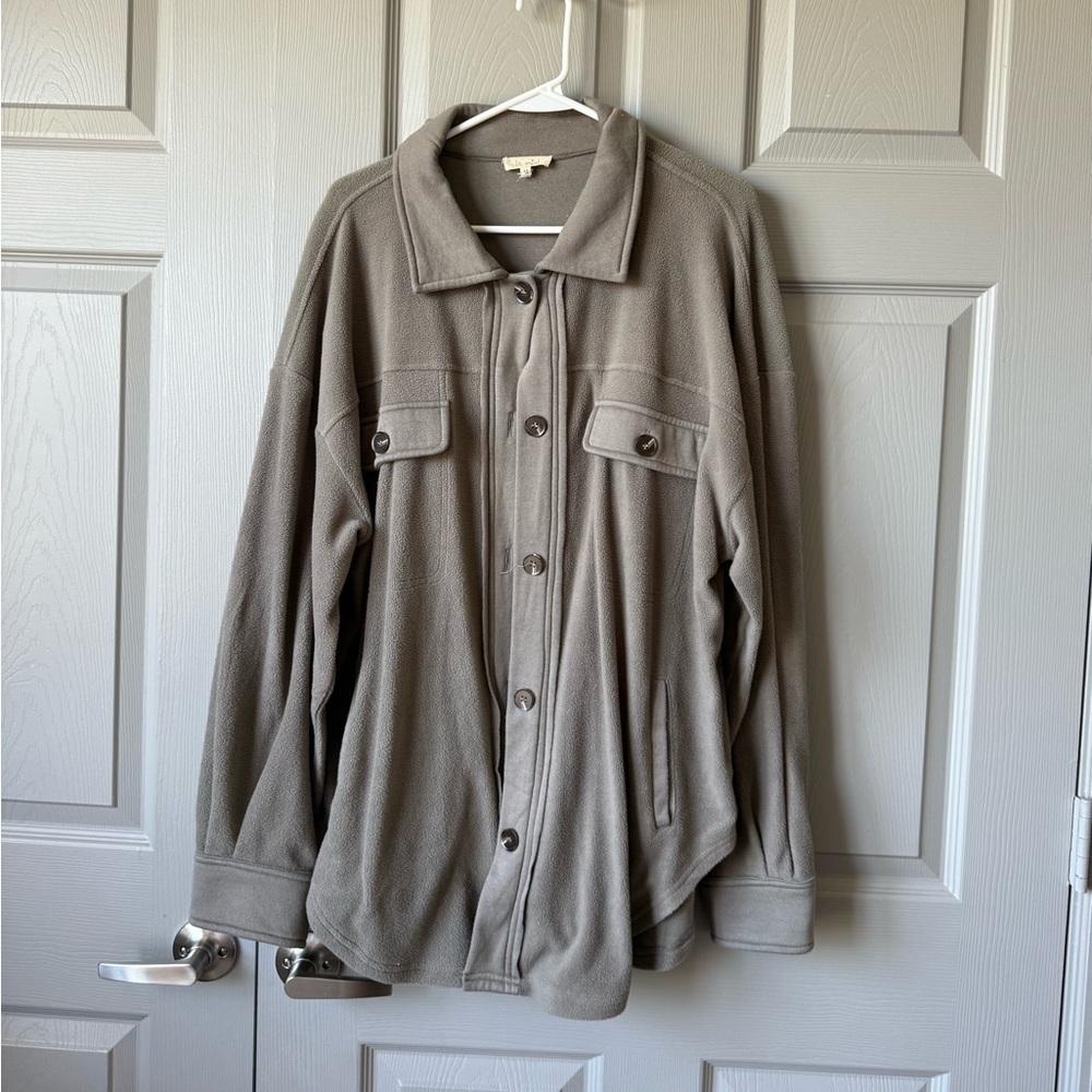 La Miel Shacket // Size Medium // Lightly worn